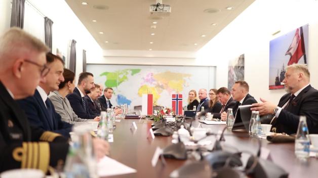 [VIDEO] Polska i Norwegia zacieśniają współpracę obronną - podpisano memorandum